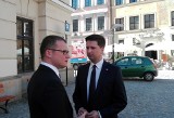 Paweł Szefernaker (PiS) poparł Sylwestra Tułajewa w walce o fotel prezydenta Lublina (WIDEO)