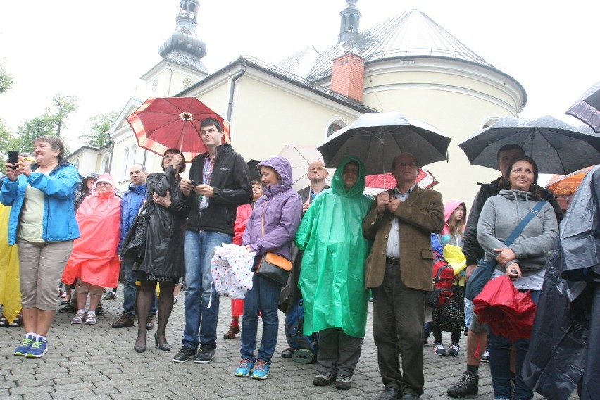 Wyruszyła 25. Piesza Pielgrzymka Diecezji Bielsko-Żywieckiej na Jasną Górę 2016 [ZDJĘCIA]