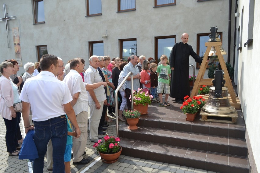 Rybnik: Nowa parafia Matki Boskiej Częstochowskiej w Rybniku...