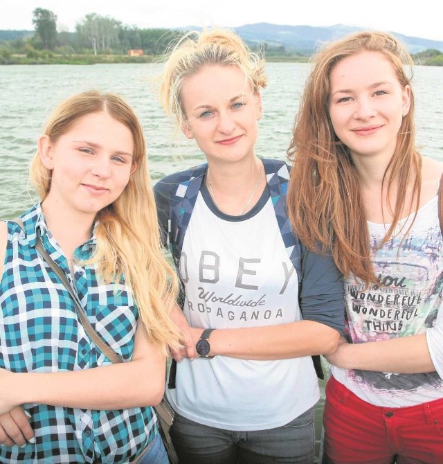 Alicja Waligóra, Gosia Tokarczyk i Natalia Bocheńska często odwiedzają starosądeckie "Stawy". Rozczarowała je informacja, że od przyszłego roku nie będą mogły za darmo korzystać z łódek.