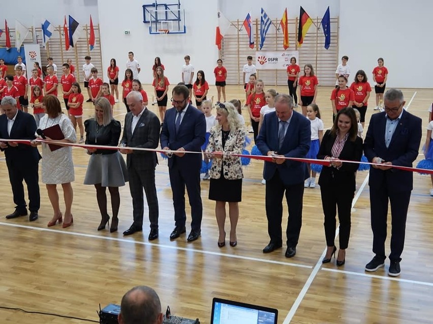 Nowa sala sportowa przy SP 14 w Przemyślu jest 10-krotnie...