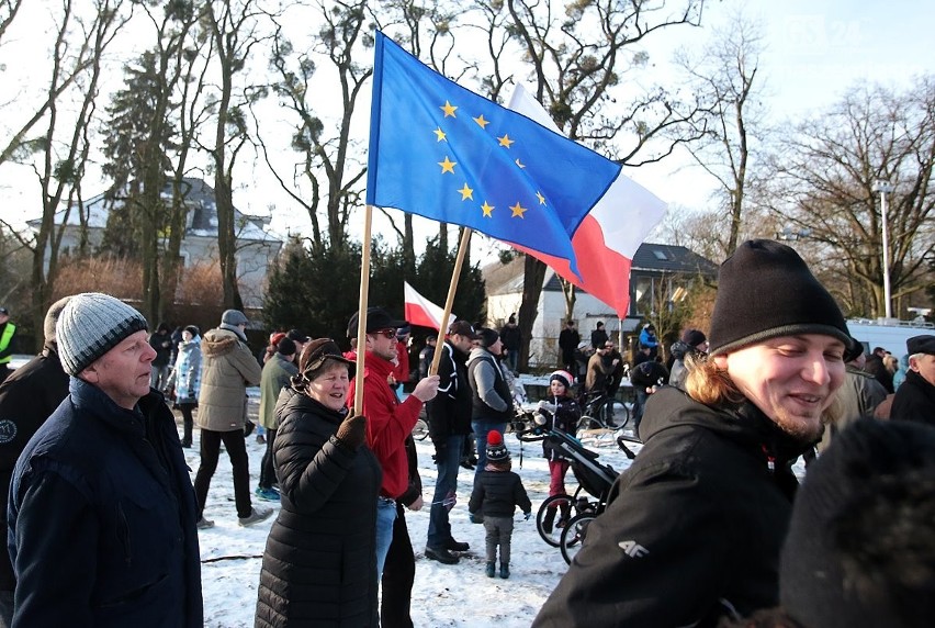 Pikieta KOD w Szczecinie w obronie wolnych mediów