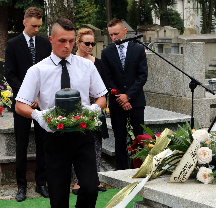 Sądeczanie i dziennikarze pożegnali redaktora Leszka Horwatha [ZDJĘCIA, WIDEO]