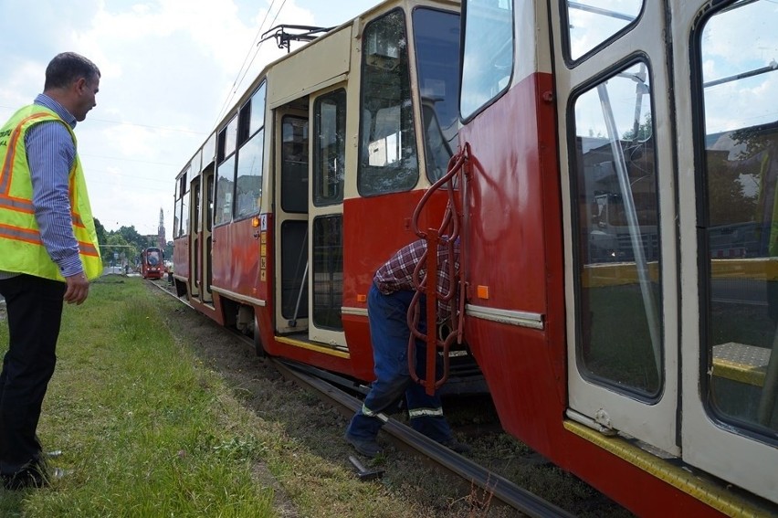 Wykolejony tramwaj 27 Sosnowiec Pogoń