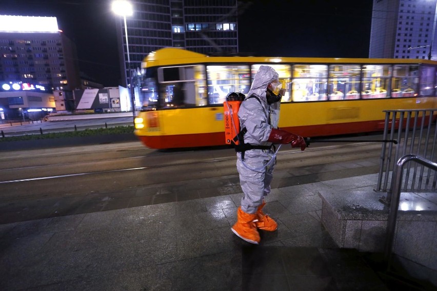 Ozonowanie ulic, przystanków i przejść podziemnych,...