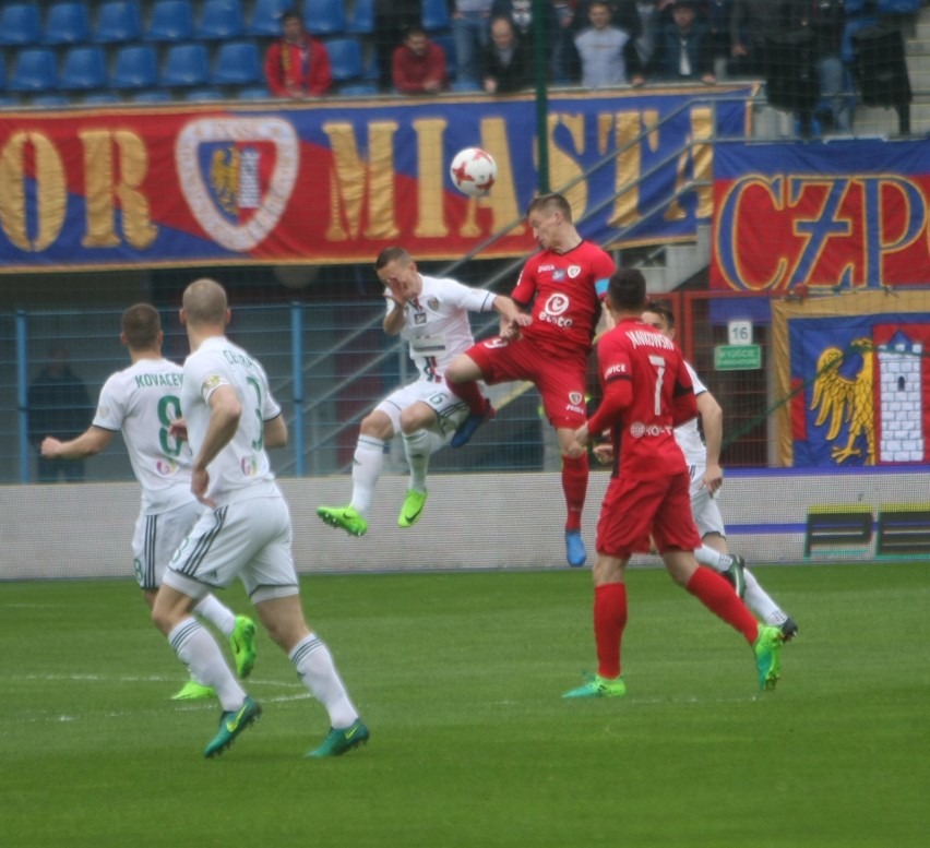 Piast Gliwice - Śląsk Wrocław 2:0. Kibice Śląska wyszli ze stadionu RELACJA + ZDJĘCIA + OPINIE