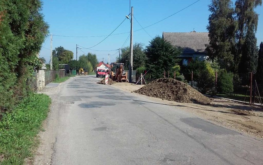 Chodnik ważniejszy od ludzi? [ZDJĘCIA, WIDEO]