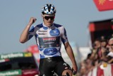 Belg Remco Evenepoel wygrał osiemnasty etap Vuelta a Espana. Obrona pozycji lidera przez Amerykanina Seppa Kussa. Strata Duńczyka