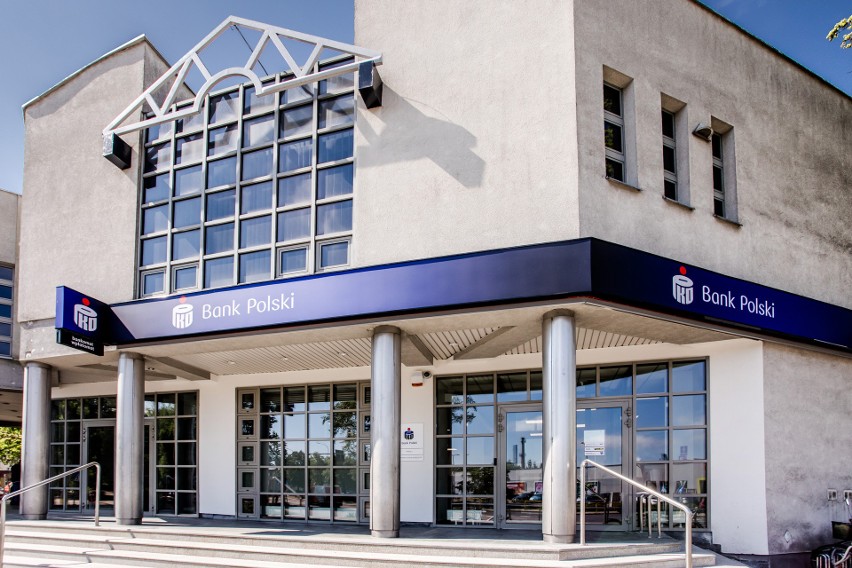 Oddział 1 PKO Banku Polskiego w Hajnówce zmienia się dla swoich klientów – w nowej odsłonie jest nowocześniejszy i jeszcze bardziej cyfrowy.