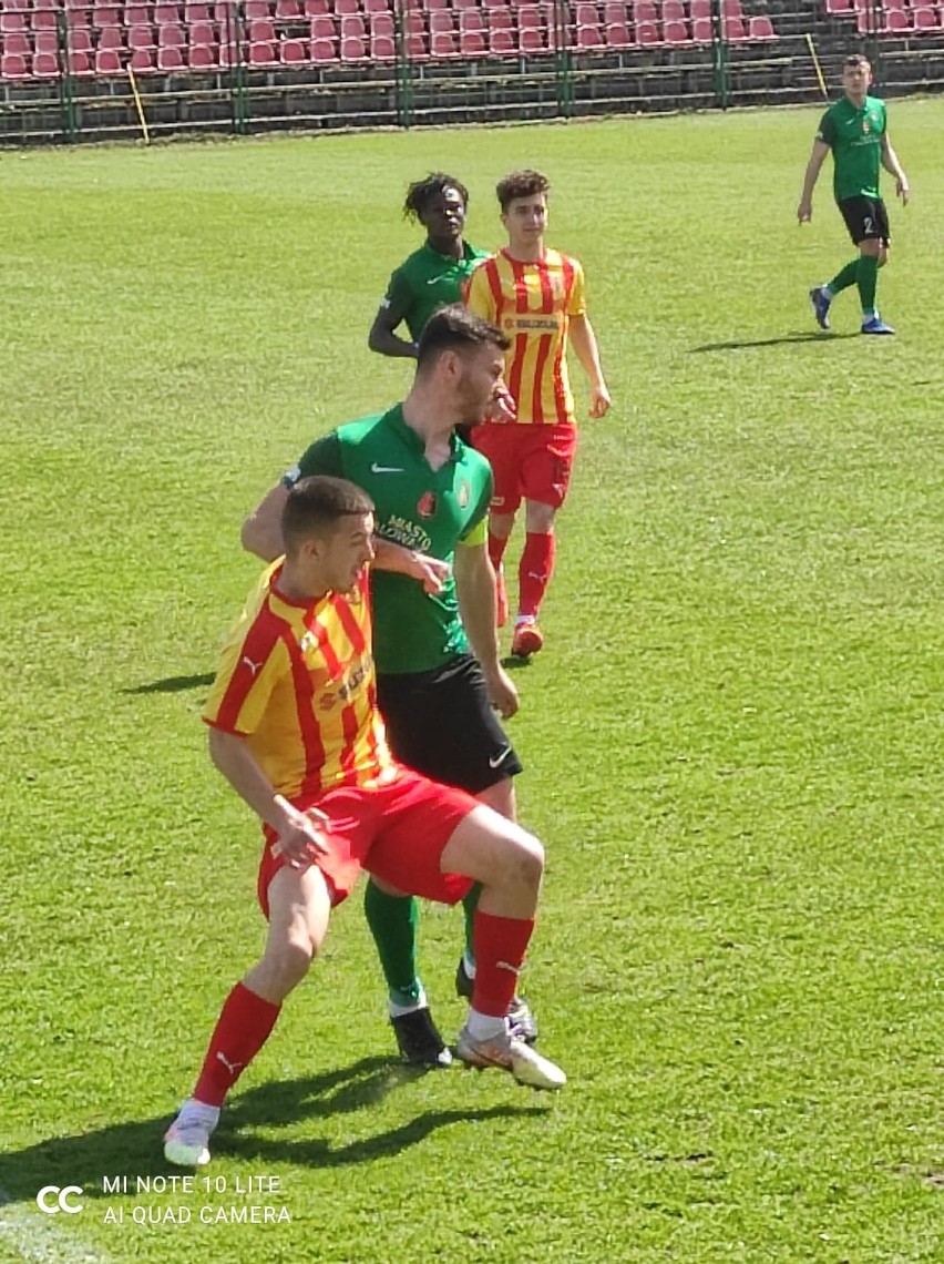 3 liga. Korona II Kielce - Stal Stalowa Wola 1:0. (ZAPIS TRANSMISJI WIDEO, ZDJĘCIA)