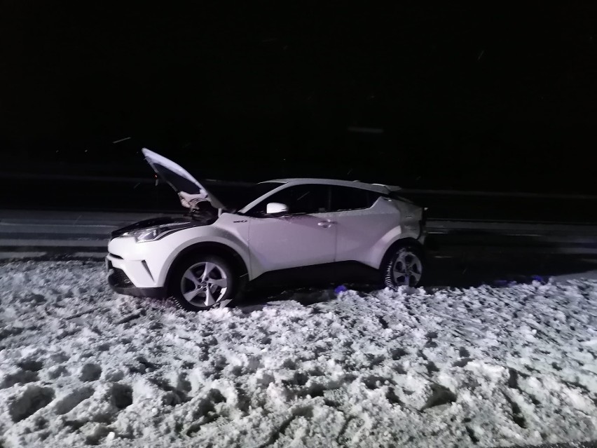 Wypadek na drodze S1 w Rybarzowicach. Poszkodowane dwie osoby