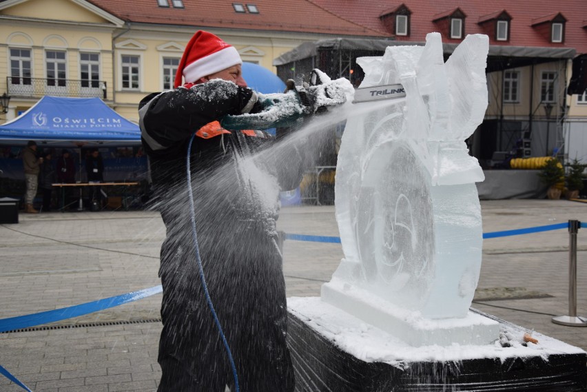 Świąteczna atmosfera na oświęcimskim rynku. Poczuj i skosztuj [ZDJĘCIA, WIDEO]