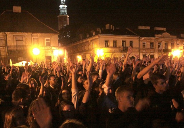 Apel Młodych był ostatnio na radomskim Rynku a teraz odbędzie się na placu Jagiellońskim.