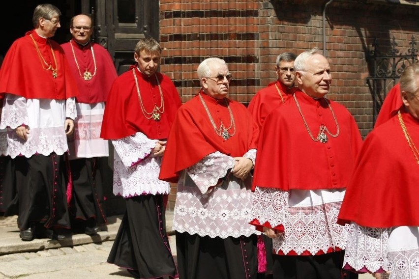 Józef Kupny już oficjalnie naszym arcybiskupem (ZDJĘCIA, HOMILIA INAUGURACYJNA)