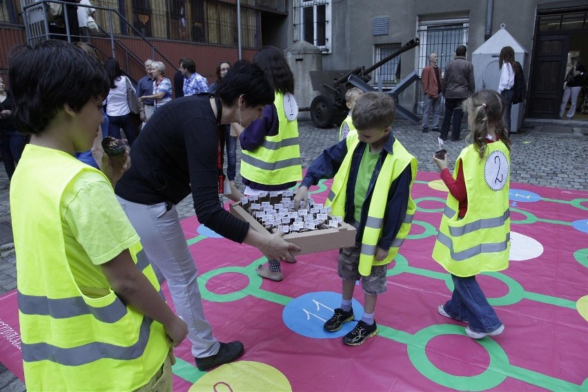 Letnie warsztaty dla dzieci - przestrzenna gra planszowa