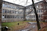 Stary szpital w Starachowicach zostanie wyburzony. Powstanie tu osiedle mieszkaniowe. Jest decyzja konserwatora zabytków. Zobacz zdjęcia