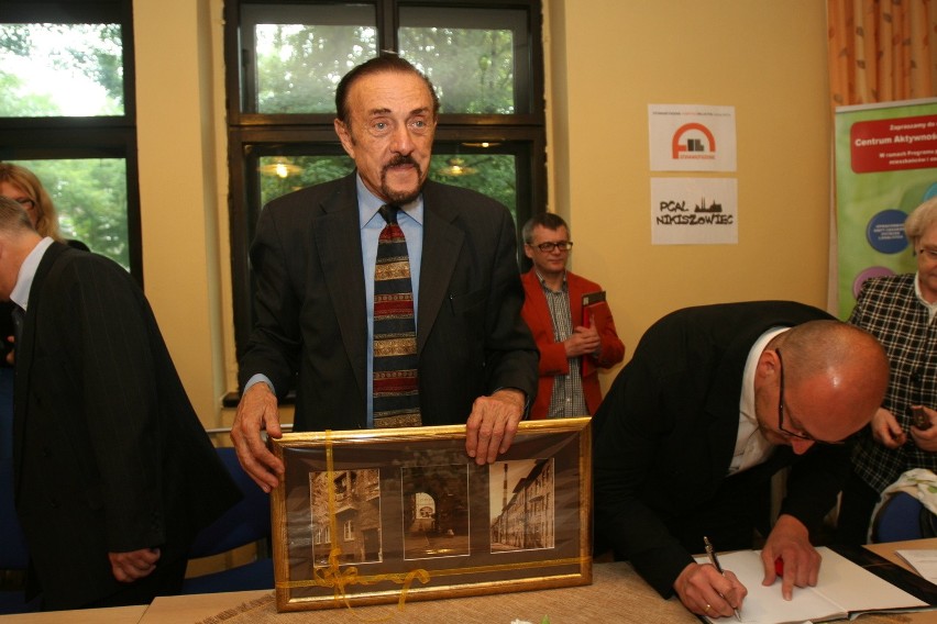 Philip Zimbardo w Katowicach! Słynny psycholog otwiera tu centrum dla młodzieży