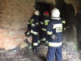 Pożar kamienicy przy ul. Kosynierów Gdyńskich w Gorzowie. Poparzony mężczyzna trafił do szpitala