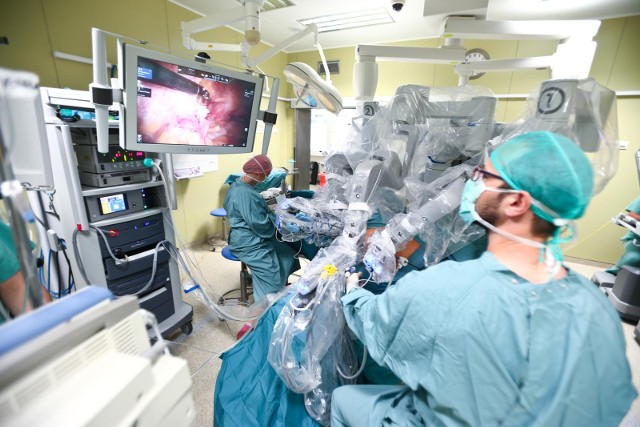 Operacja nowotworu pęcherza moczowego przy użyciu robota Da Vinci 