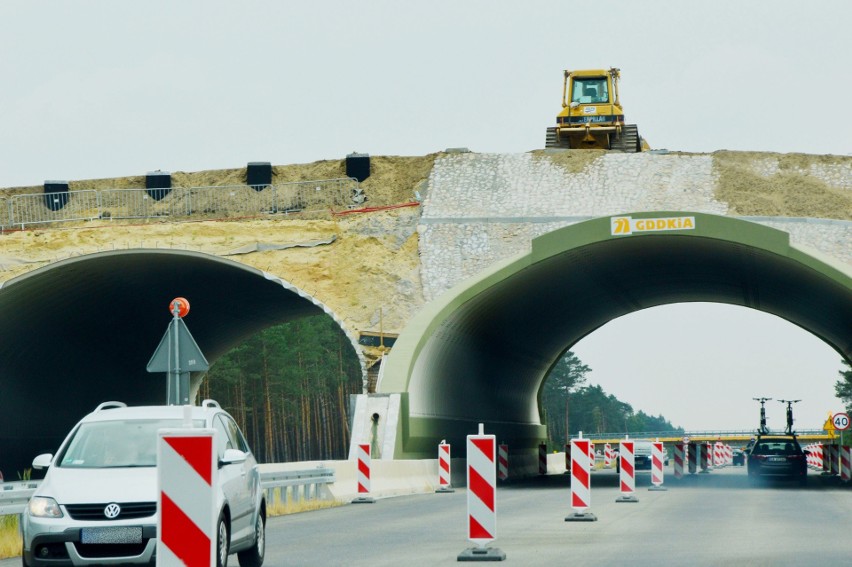 Budowa S3. Uwaga kierowcy!  Przedłużą się prace na odcinku Zielona Góra - Nowa Sól [ZDJĘCIA, WIDEO]
