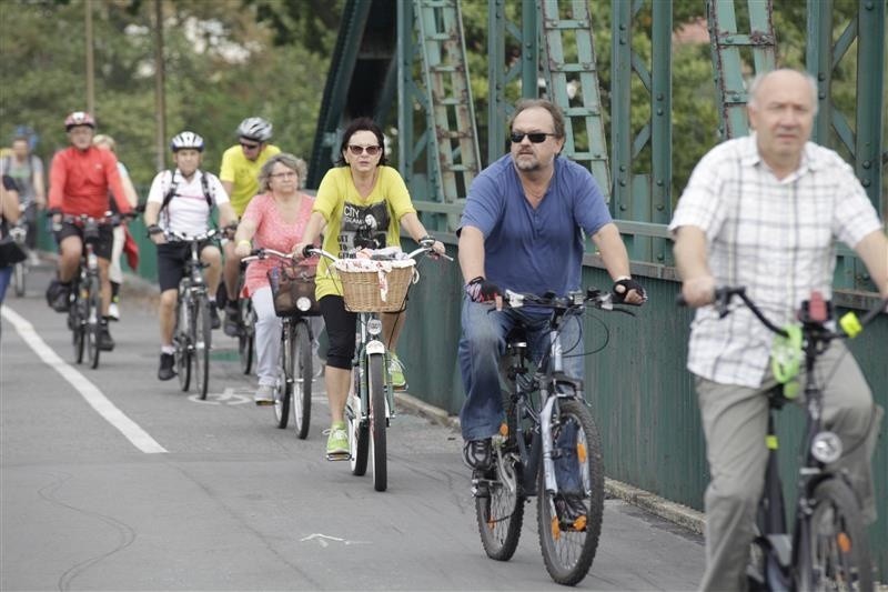 Ponad setka rowerzystów pojawiła się na rajdzie, na który...