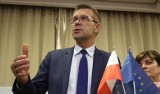 Konferencja prezydenta Kielc Bogdana Wenty. Fatalna sytuacja miasta. Mają być oszczędności i redukcje zatrudnienia (ZAPIS TRANSMISJI)