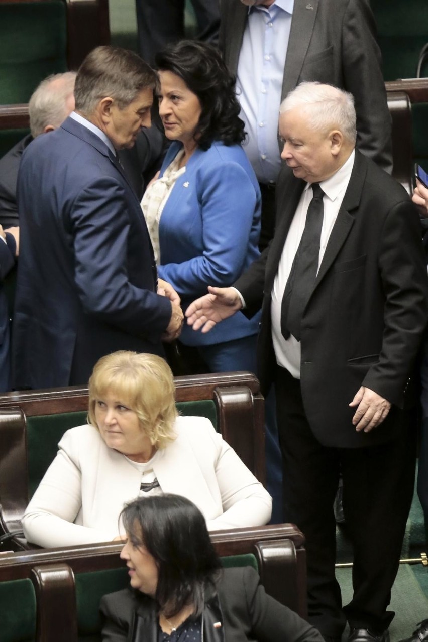 Komu poda rękę Jarosław Kaczyński w tej kadencji?