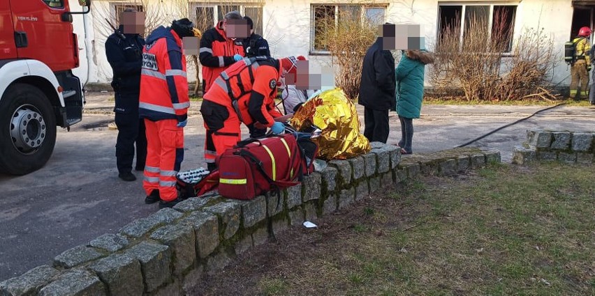 Pożar mieszkania przy ulicy Lelewela w Słupsku [ZDJĘCIA]