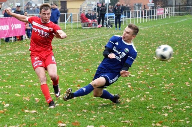 Mateusz Kubik (Beskid, z lewej) i Marcin Szymonik (Jawiszowice).