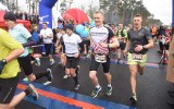 W samo południe, czyli bieg na 21 km obwodnicą południową miasta. Wielu chciało pokonać tę trasę. To jedyna okazja