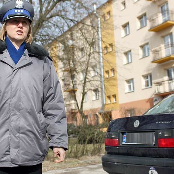 Komisarz Beata Jędrzejewska - Wrona, policja w Tarnobrzegu: - Trzeba podkreślić właściwą reakcję świadków, którzy widząc wydarzenia na tym parkingu, podzielili się swoimi obawami z policją.