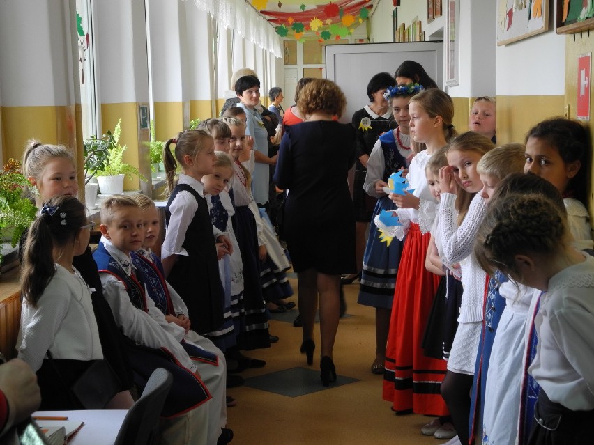 Szkoła w Niedarzynie ma 70-lat (zdjęcia, wideo)