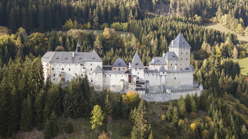Owiany złą sławą zamek pod Salzburgiem w XVII w. był areną...