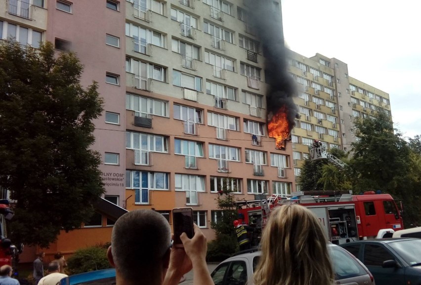 Szczecin: Pożar mieszkania przy ul. Ofiar Oświęcimia