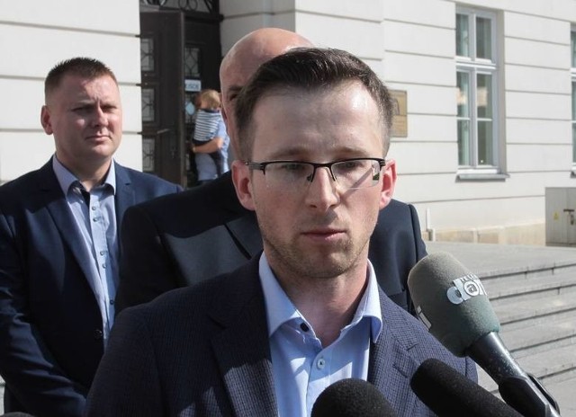 Dominik Hebda jest kandydatem Ruchu Samorządowego „Bezpartyjni” na prezydenta Radomia.