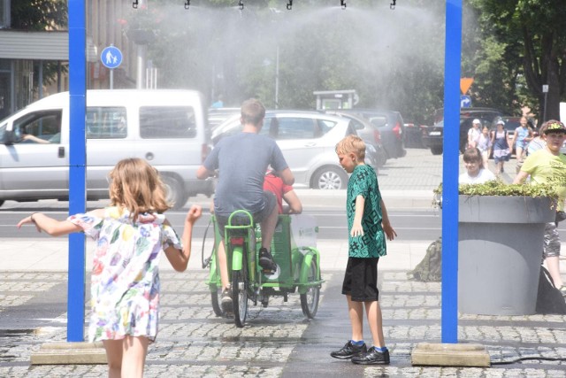 W miastach pomagają kurtyny wodne