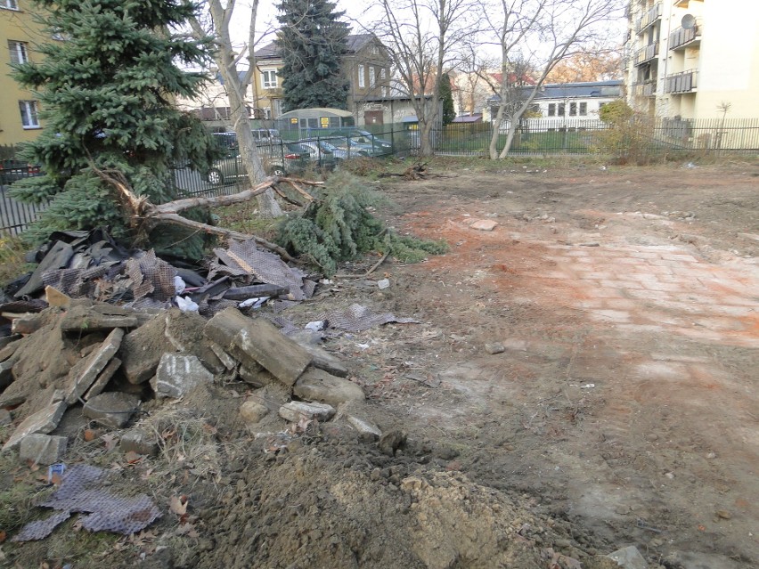 W Radomiu przy ulicy Wilczej zburzono stary dom jednorodzinny. Co tam powstanie?