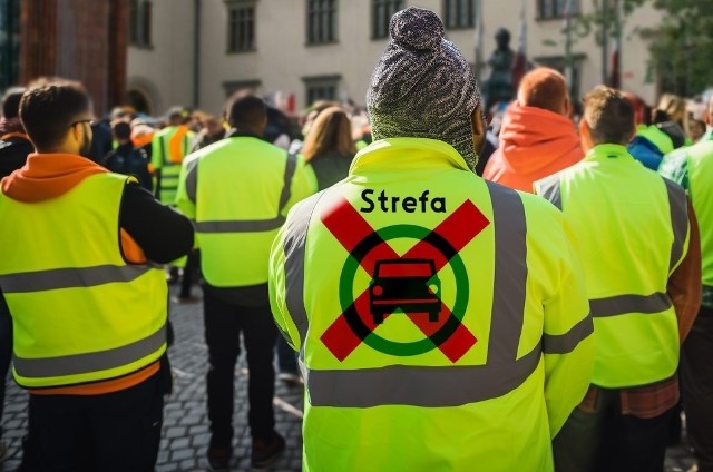 W środę (22 listopada) na ulicach Krakowa odbędą się protesty przeciw Strefie Czystego Transportu.