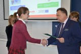140 uczniów z subregionu ostrołęckiego otrzyma stypendia naukowe przyznane przez marszałka Mazowsza