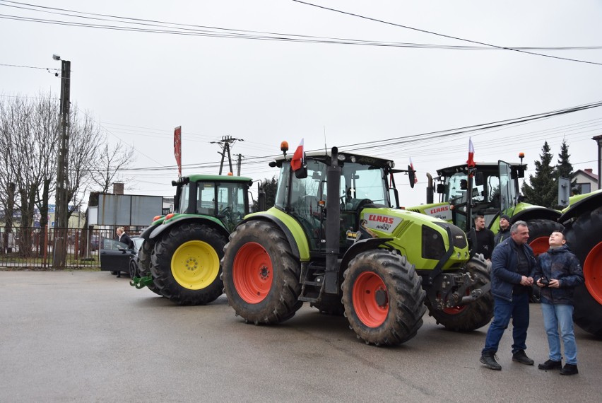 Rolnicy protestują w Miechowie. Długi zator na drodze ekspresowej S7