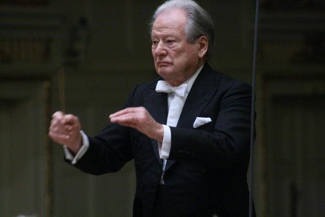 Piątkowego wieczoru Orkiestrą Filharmonii Poznańskiej dyrygował Sir Neville Marriner