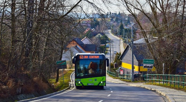 Przebudowa 1,5 km drogi powiatowej przez Grab&oacute;wki, od Wieliczki do skrzyżowania Zbydniowice - Siercza (rejon Golkowic) spowoduje ogromne utrudnienia w ruchu, także w przejazdach autobus&oacute;w. Inwestycja za 10,5 mln zł potrwa do czerwca 2023 roku