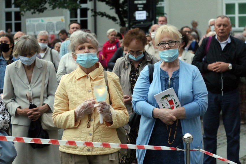 „Cud Lubelski". Wierni uczcili 71. rocznicę niezwykłych wydarzeń. Zobacz zdjęcia