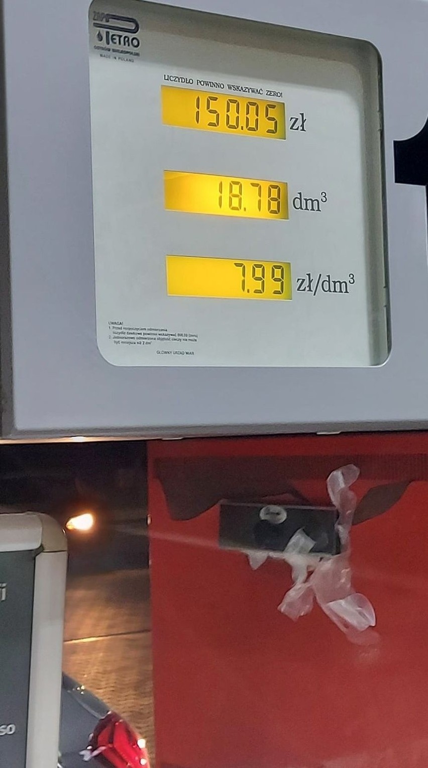 Cena paliwa na jednej ze stacji w powiecie buskim.