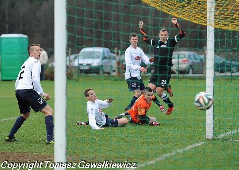 Piłka nożna III liga. Lubuskie derby. Formacja Port 2000...