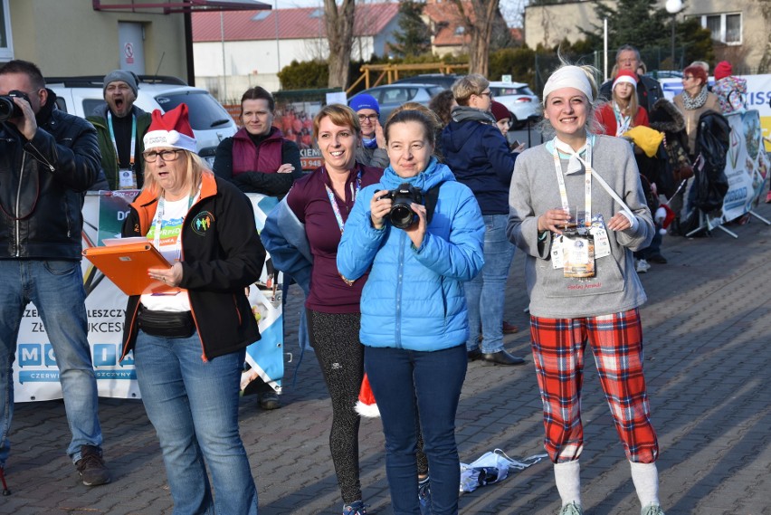 Bieg po Moczkę i Makówki 2019 w Stanowicach. Bandyci,...