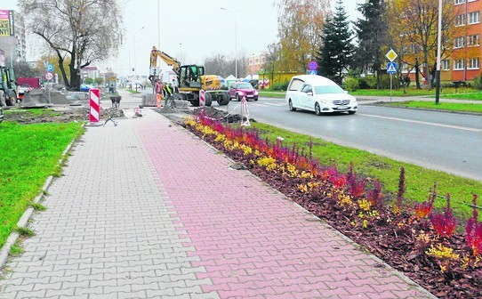 Zakazy dla pieszych, choć remont nie ruszył