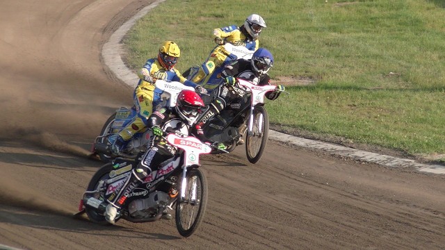 W tym sezonie SPAR Falubaz Zielona Góra pokonał już raz na własnym torze Stal Gorzów 50:40. W rewanżu Stal Gorzów pokonała u siebie SPAR Falubaz Zielona Góra 50:40.