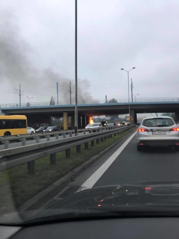 Tragiczny wypadek na DTŚ w Chorzowie. Kierowca uderzył w...