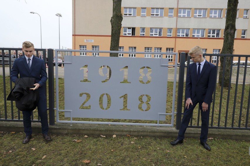 Zespół Szkół Mechanicznych w Białymstoku odsłonił...